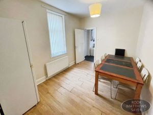 Photo 11- click for photo gallery